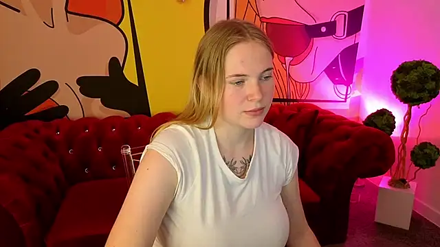 NikkyReyyy online show from June 7, 2026, 6:06 am