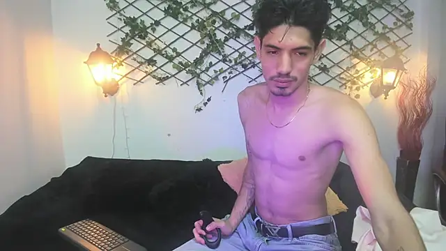 Snapshot of iamfabri chatting on May 20, 2026, 4:51 am iamfabri online show from May 20, 2026, 4:51 am