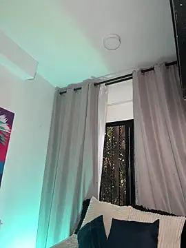 Snapshot of Jamess_White chatting on May 21, 2026, 4:25 pm Jamess White online show from May 21, 2026, 4:25 pm
