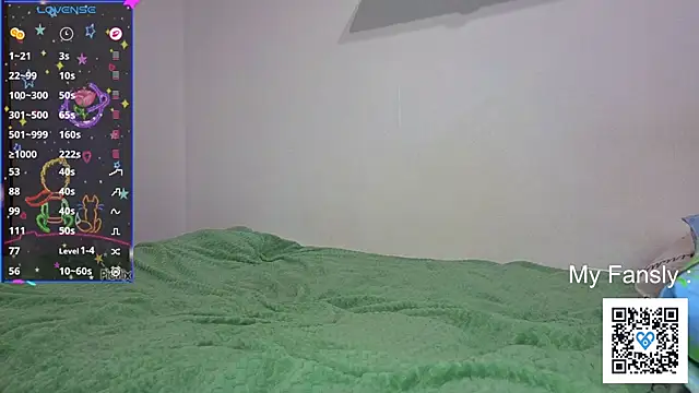 Emilya201 online show from June 29, 2026, 10:54 pm