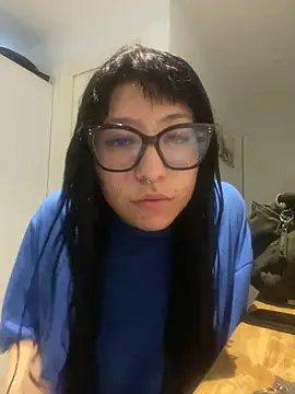 Snapshot of SeraphineSL chatting on June 5, 2026, 11:21 pm SeraphineSL online show from June 5, 2026, 11:21 pm