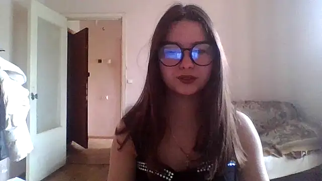 Snapshot of Bellochka201 chatting on May 18, 2026, 8:42 am Bellochka201 online show from May 18, 2026, 8:42 am