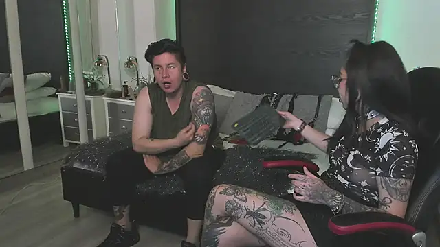 inkedsinners  online show from May 20, 2026, 12:33 pm