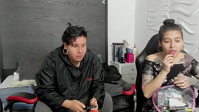 inkedsinners  online show from July 16, 2026, 2:01 pm