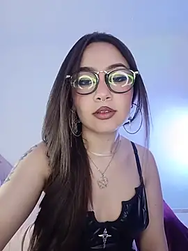 Snapshot of paariiss_ chatting on May 18, 2026, 10:15 pm paariiss online show from May 18, 2026, 10:15 pm