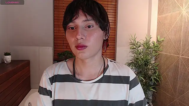 Brunodeluca  online show from May 22, 2026, 8:14 pm