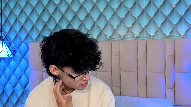 Sofia-Ethan online show from July 19, 2026, 2:21 pm