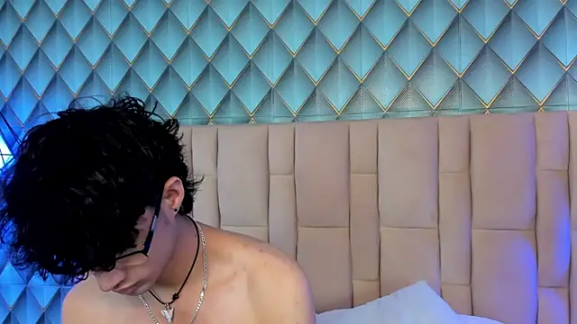 Sofia-Ethan online show from July 22, 2026, 7:27 pm