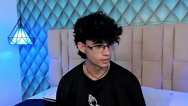 Sofia-Ethan online show from July 23, 2026, 7:45 pm