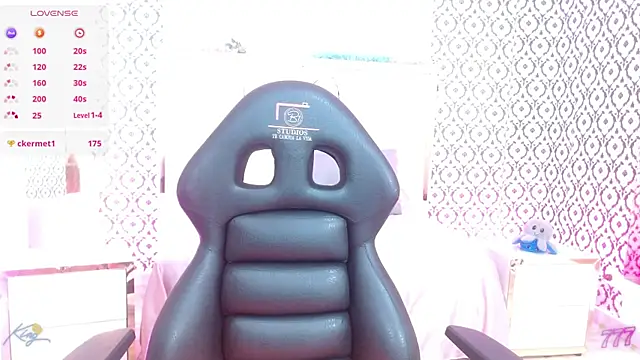 Snapshot of fiory_tay chatting on May 28, 2026, 7:00 pm fiory tay online show from May 28, 2026, 7:00 pm