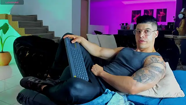 lukas green11 online show from June 21, 2026, 6:10 pm