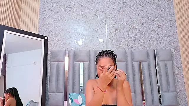 thinsamathagirl online show from July 29, 2026, 1:59 am