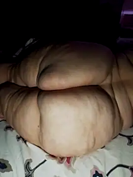 MegaAssMature online show from May 27, 2026, 1:24 am