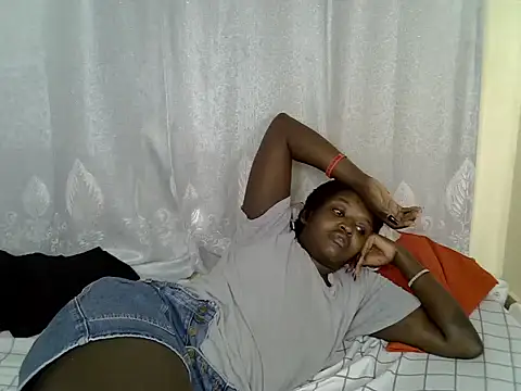 Lorainebabes online show from June 23, 2026, 10:08 pm