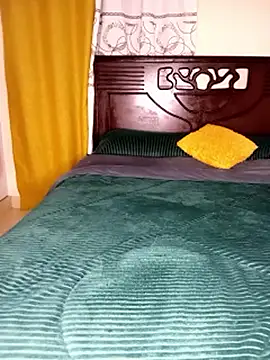 Snapshot of sexy_girlyee chatting on June 12, 2026, 5:12 pm sexy girlyee online show from June 12, 2026, 5:12 pm