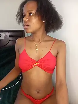 Snapshot of sexy_girlyee chatting on July 18, 2026, 7:45 am sexy girlyee online show from July 18, 2026, 7:45 am