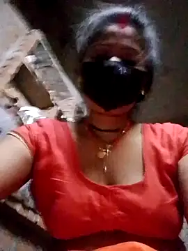 Rachnaaapkijaan78 online show from May 25, 2026, 4:24 pm