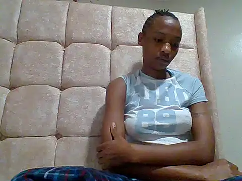 Petite baby55 online show from May 20, 2026, 6:14 pm