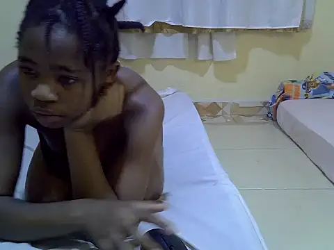 Snapshot of Pretty-Bianca chatting on May 20, 2026, 8:59 pm Pretty-Bianca online show from May 20, 2026, 8:59 pm
