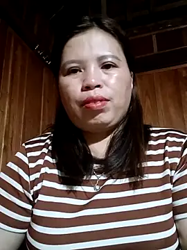 -Yeyi- online show from June 27, 2026, 1:50 pm