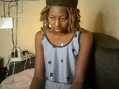 Snapshot of Therry-heart chatting on August 2, 2026, 10:14 am Therry-heart online show from August 2, 2026, 10:14 am