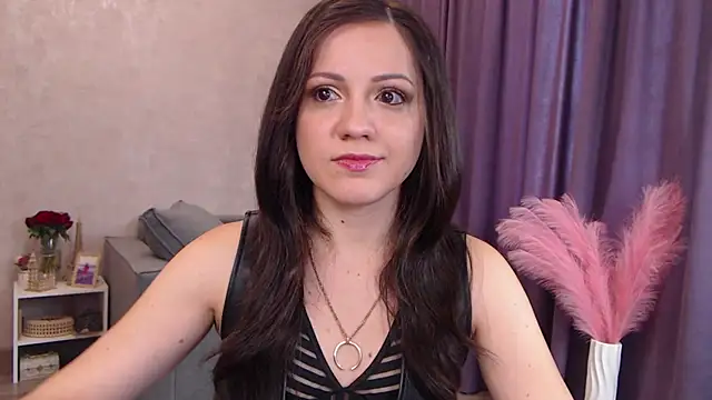 SusanMorandi online show from July 28, 2026, 7:26 am