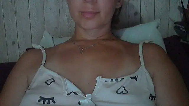 Bella--White online show from July 16, 2026, 3:29 pm