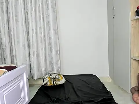 Darrkkdesire online show from July 22, 2026, 1:41 am