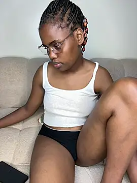 softglamqueen online show from July 15, 2026, 4:12 pm
