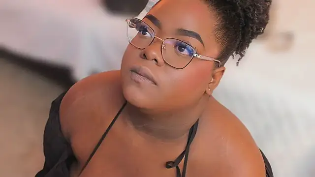 Ayanaa Ebony  online show from July 17, 2026, 11:28 am