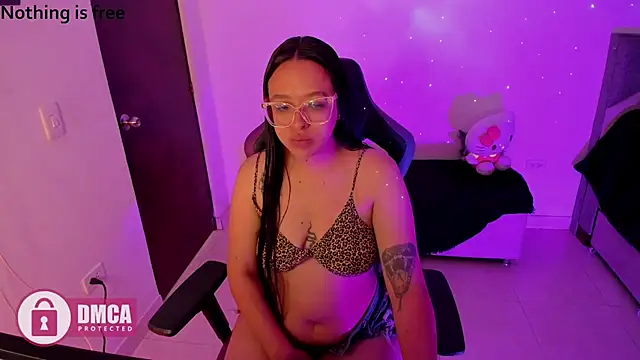 Snapshot of Spicydollx_1 chatting on June 11, 2026, 5:11 pm Spicydollx 1 online show from June 11, 2026, 5:11 pm