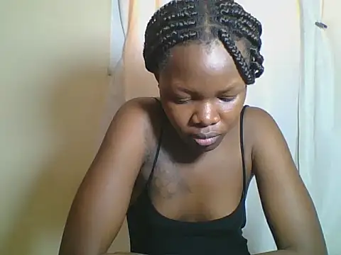 Snapshot of Sweetgal2025 chatting on May 28, 2026, 8:00 am Sweetgal2025 online show from May 28, 2026, 8:00 am