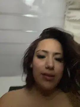 Snapshot of Amber_Storm19 chatting on July 27, 2026, 1:45 am Amber Storm19 online show from July 27, 2026, 1:45 am