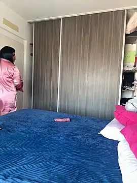 CharlotteFoxx3 online show from May 30, 2026, 7:11 pm