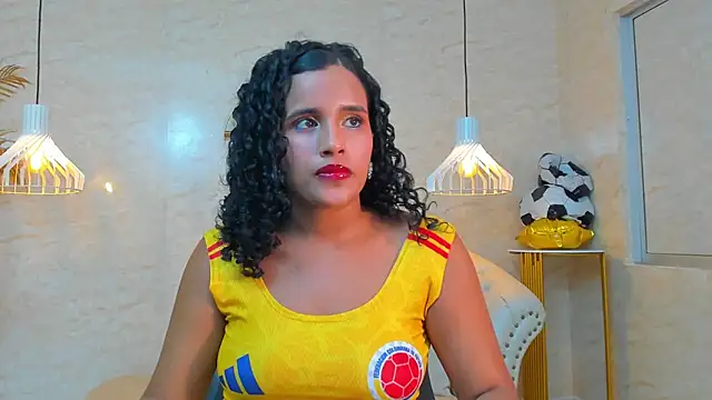Horny Curls online show from July 4, 2026, 3:56 am