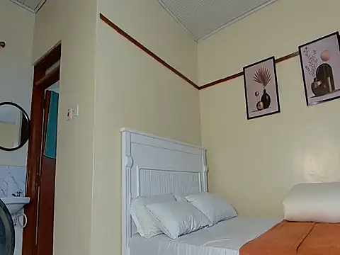 Ebonyqueen111 online show from July 27, 2026, 11:28 am