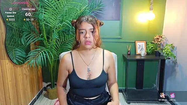 sweety smile  online show from July 23, 2026, 1:31 pm