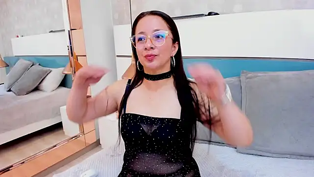 VictoriaRousse   online show from May 21, 2026, 12:34 pm