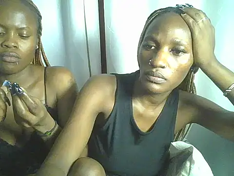SleekCandy petites online show from June 26, 2026, 7:29 pm