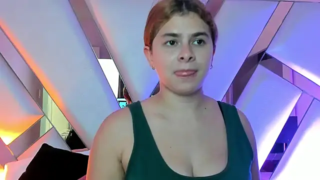AliceCruzz online show from July 29, 2026, 1:20 pm