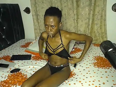 KlaraCandy online show from July 28, 2026, 5:03 am
