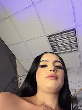 BustyAngelXXX online show from July 28, 2026, 2:24 pm