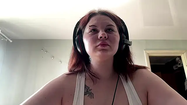 Snapshot of Redhair_girl chatting on May 28, 2026, 2:03 pm Redhair girl online show from May 28, 2026, 2:03 pm
