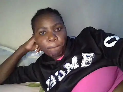 Snapshot of fatpusy002 chatting on May 17, 2026, 4:36 pm fatpusy002 online show from May 17, 2026, 4:36 pm