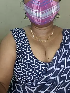 MISS-LOVEV online show from July 25, 2026, 6:22 am