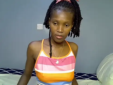 sexyjulie340 online show from July 19, 2026, 5:38 pm