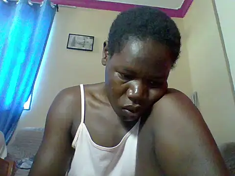 Blacksexyqueen24 online show from May 18, 2026, 5:13 am