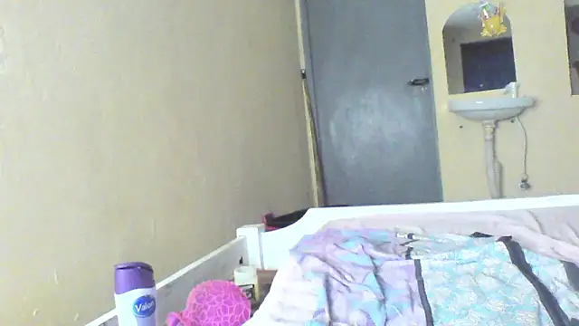 Snapshot of sexybaddie1 chatting on May 23, 2026, 12:38 am sexybaddie1 online show from May 23, 2026, 12:38 am