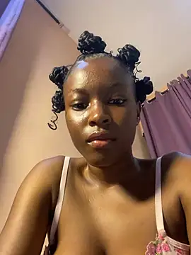 SassyPaulette online show from June 26, 2026, 7:40 pm