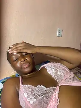 SassyPaulette online show from July 14, 2026, 11:21 pm